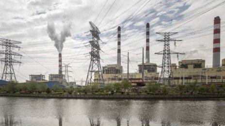 Енергийната продукция у нас намалява с близо 40% през март