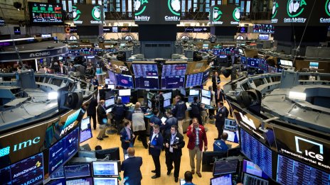 S&P 500 се променя слабо в началото на борсовата сесия на Wall Street*
