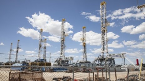  Производството на изкопаеми горива в САЩ ще достигне пик през 2023 г.