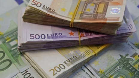 Бюджетният дефицит на еврозоната се сви до рекордно ниско ниво