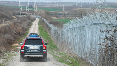 Парламентът одобри увеличаване капацитета на „Гранична полиция“ заради мигрантите