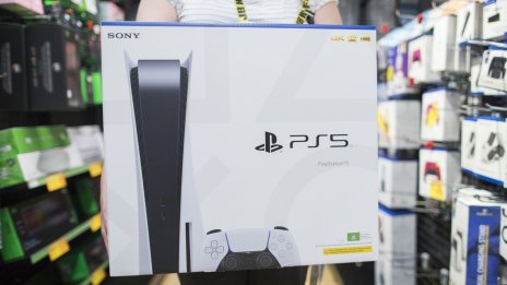 Sony поставя под въпрос инерцията на PlayStation с предпазлива прогноза