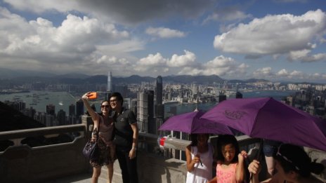 Протестите в Хонконг заплашват туризма в региона