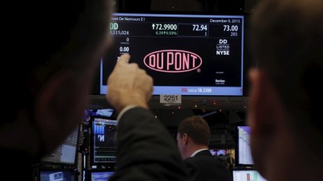 ЕС стартира разследване на мегасделката между Dow и DuPont
