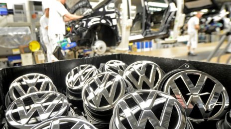 Volkswagen продължава да страда от Дизелгейт