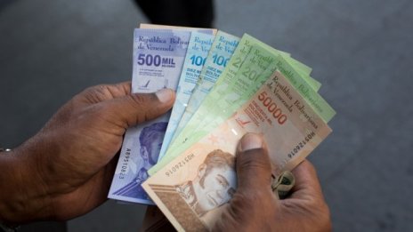 Венецуела обмисля да отреже шест нули от валутата си