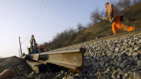 Китай ще строи високоскоростна жп линия от Гърция към Централна Европа