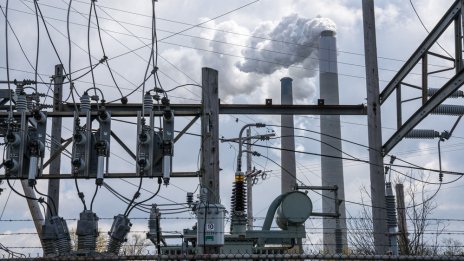 Компенсациите ограничават поскъпването на тока в предложението на EVN България