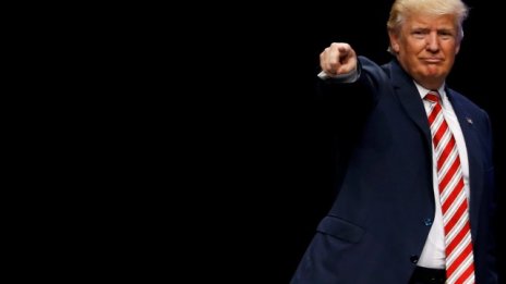 Тежък удар за щатската икономика при победа на Тръмп