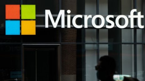 Microsoft работи над собствени чипове за сървърите си