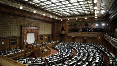 Япония одобри рекорден бюджет за фискалната 2021 г. от над 1 трлн. долара