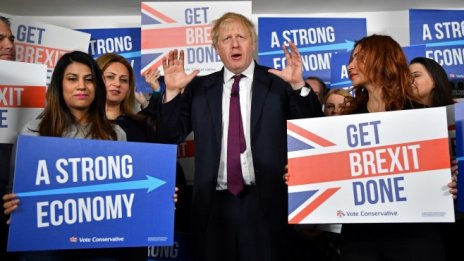 Борис Джонсън изглежда ще спечели вота в четвъртък, но остава неясно с колко