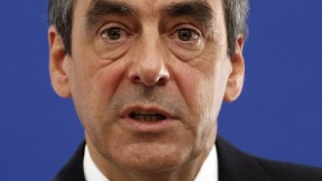 Франция преминава към режим на строги икономии до 2016 г.