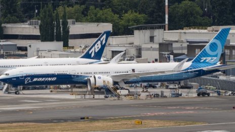 Boeing трепери за над една трета от поръчките за 777X