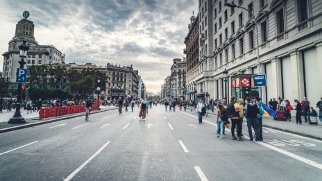 Какво ще е политическото бъдеще на Педро Санчес след сближаването му със сепаратистите