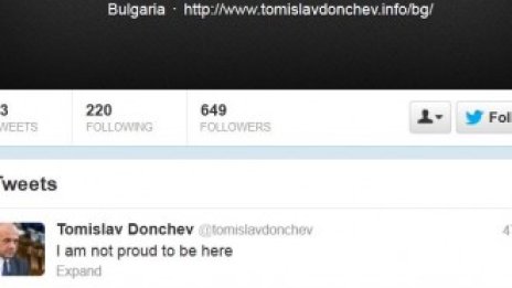 T. Дончев в Twitter: Не съм горд, че съм тук