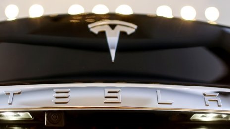 Tesla преговаря за строежа на голям завод в Германия