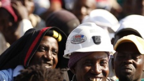 Стачките в Южна Африка клатят кредитния рейтинг на страната