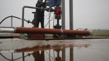 Полша планира допълнително облагане на производителите на шистов газ