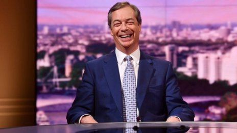 Фараж печели кибер битката за Brexit във войната за европейските избори