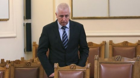 Д-р Мирослав Ненков: Проф. Петров спести милиони на данъкоплатците във ВМА