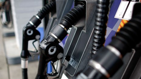 Търговци не очакват поскъпване на горивата през лятото