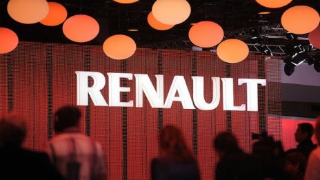 Renault записа първата си нетна загуба от десетилетие