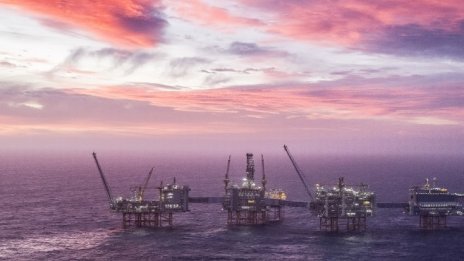 MAE: Глобалното търсене на петрол ще се свие за пръв път от 10 години