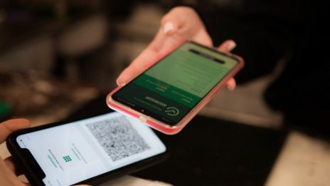 Зеленият сертификат за антитела ще важи за три групи хора