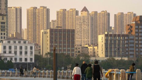 Спадът на имотния пазар в Китай тази година ще е много по-голям от очакванията