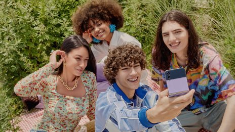 Един фестивален ден с Galaxy Z Flip4