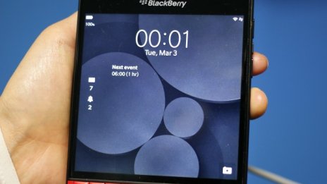 Време ли е BlackBerry да се откаже от бизнеса си със смартфони?