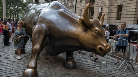 Задава ли се неприятна изненада за фондовите пазари през второто полугодие?