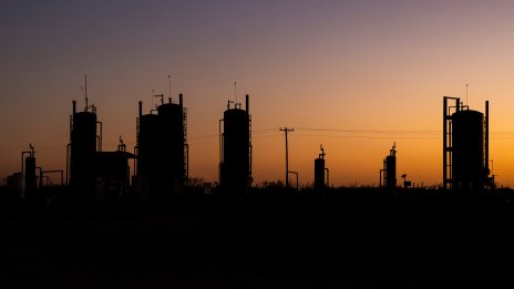 Цените на петрола започват седмицата с повишения*