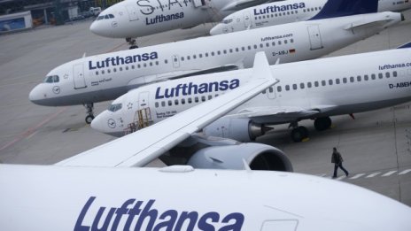 Lufthansa повиши прогнозата си за годишната печалба