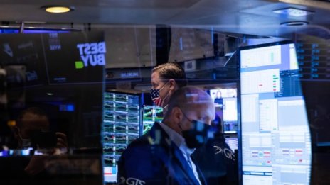 Нова вълна песимизъм заля Wall Street след разочароващите банкови отчети