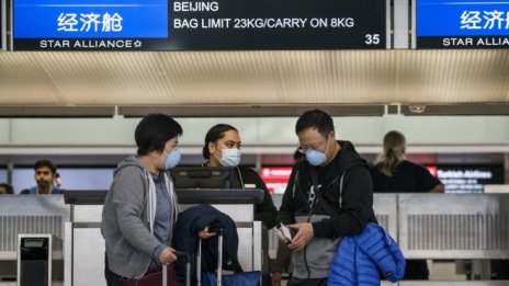 САЩ почти затварят границите за влизащите от Китай 