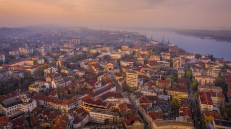 Русенци купуват все по-големи домове 