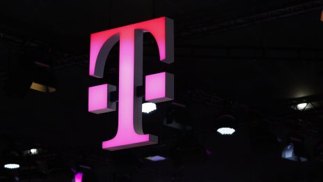 Deutsche Telekom отново повиши прогнозата си за 2023 г.