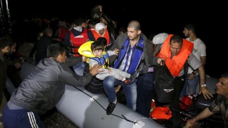 Графика на деня: Защо се провали разпределението на бежанците в ЕС?