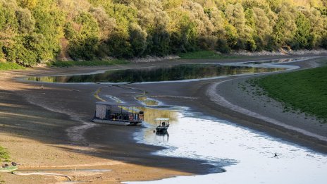 АЕЦ&nbsp;&bdquo;Пакш&ldquo; в Унгария спира&nbsp;един реактор заради рекордно ниското ниво на водите на Дунав