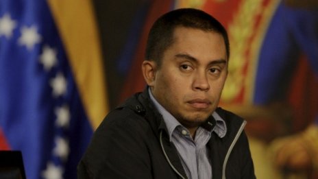 Министърът на икономиката на Венецуела напуска поста си 