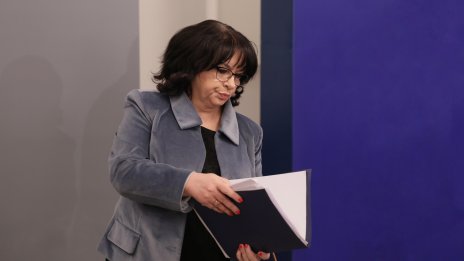 Непрофесионални инвеститори ще могат да участват директно на пазара на ДЦК у нас