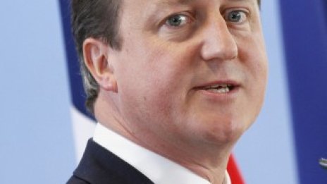 Трябва ли да се ограничи достъпът на политиците до предварителни икономически данни?