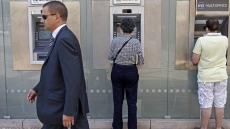 Графика на деня: 4500 банкови филиала са били закрити в Европа през 2013 г.  