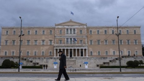 Мозъчен тръст: Икономиката на Гърция може да се свие с до 10,5% през 2020 г.