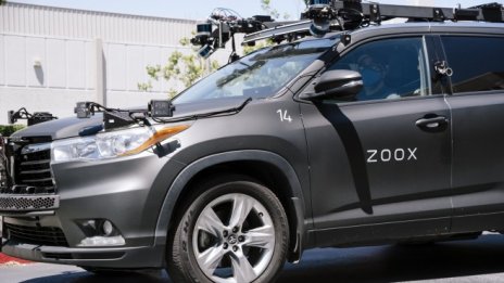Amazon задържа талантите в Zoox с поне 100 млн. долара 