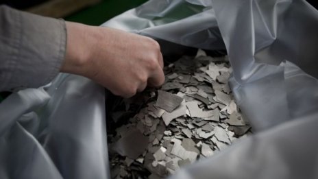 САЩ иска да забрани на фирми от сектора на отбраната да купуват редкоземни метали от Китай