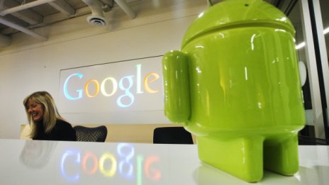 Google трябва да спре антиконкурентните си практики с Android в Русия