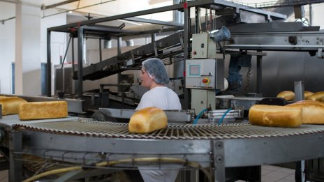 Ръстът на българската икономика се забавя до 1,7% към края на септември